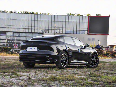 2025�� Ultra���̰�