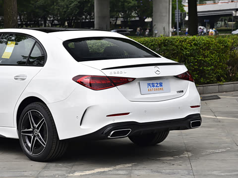 2026�� �Ŀ� C 260 L �ҹ�˶���
