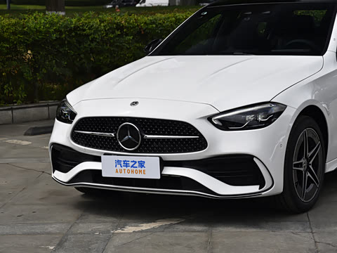 2026�� �Ŀ� C 260 L �ҹ�˶���