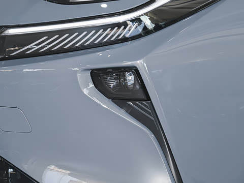 2026�� 1.8L ˫�� ��Ӣ��