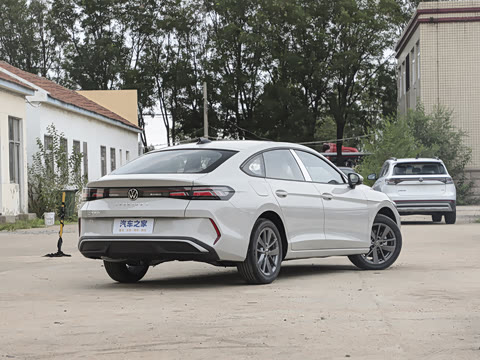 2026�� ���L 300TSI ����