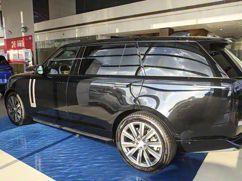 2025�� 3.0 L6 400PS �����ӳ���