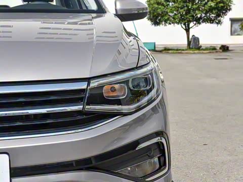 2025�� �Ŀ� 300TSI DSG���а�