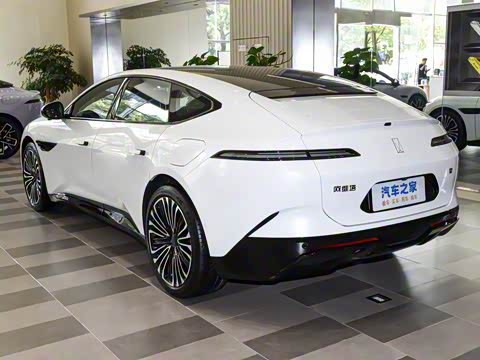 2025�� �Ŀ� Max���̰�