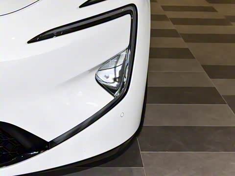 2025�� �Ŀ� Max���̰�