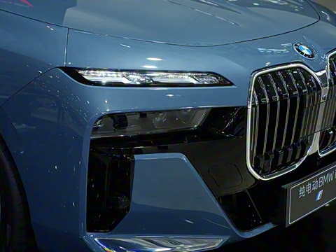 2023�� xDrive60L M�˶���װ