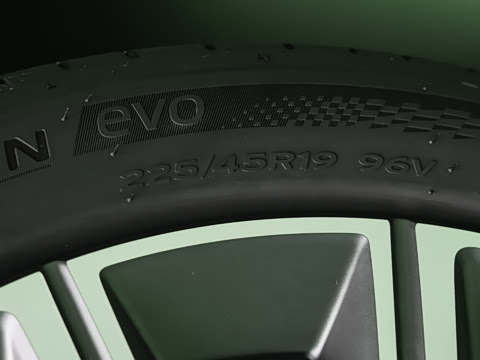 2026�� ������ 180kW