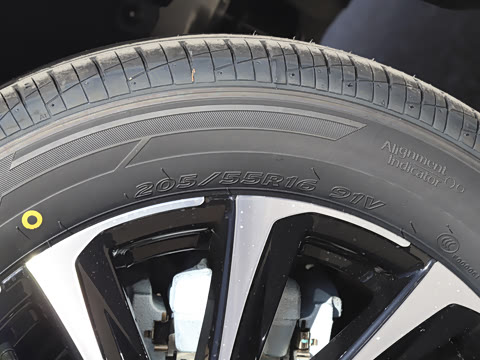 2026�� 1.8L ˫�� ��Ӣ��