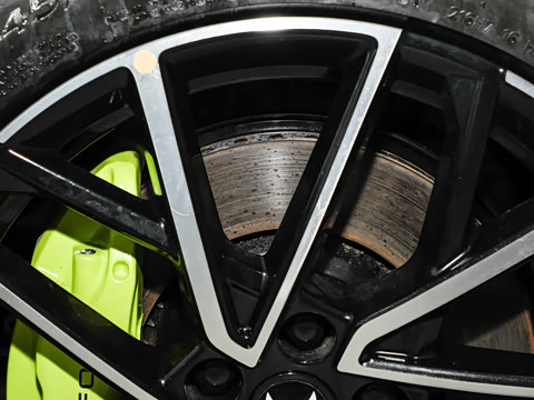 2025�� �Ŀ� 668MAX���а� 200kW