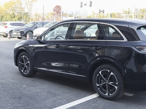 2025�� ���� Pro