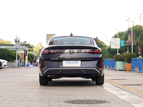 2026�� ���L 300TSI ��а�