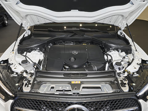 2026�� GLC 260 L 4MATIC ������