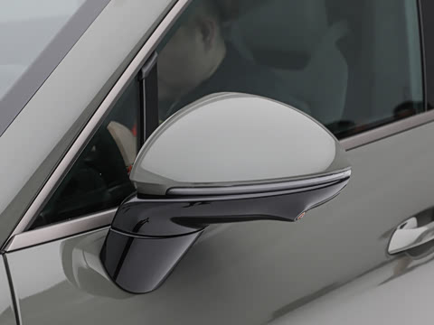 2026�� Cayenne Coup�� Turbo Electric