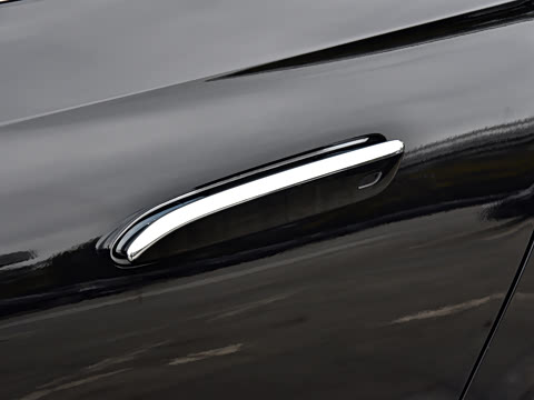 2026�� E 260 L 4MATIC