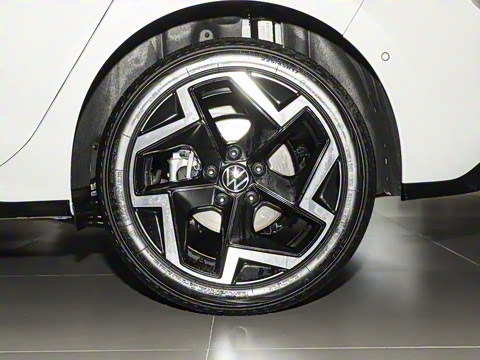 2025�� �Ŀ�� 300TSI R-Line