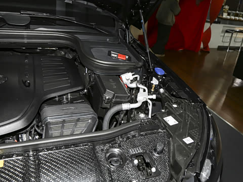 2026�� GLS 450 4MATIC �����