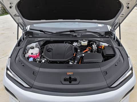 2026�� 225km EM-i Զ�����ǺӰ�