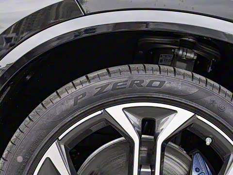 2025�� xDrive 40Li ������M�˶���ҹ��װ