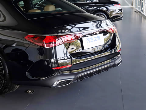 2026�� E 300 �������˶���