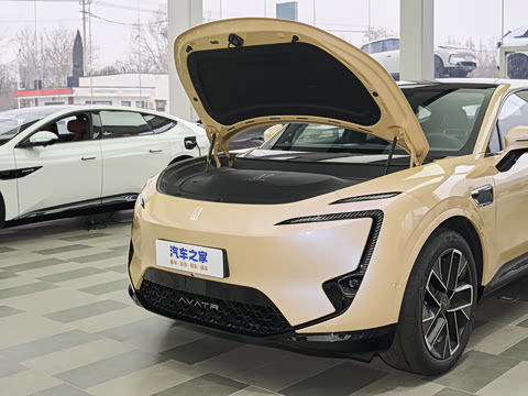 2025�� �Ŀ� Max ���̰�