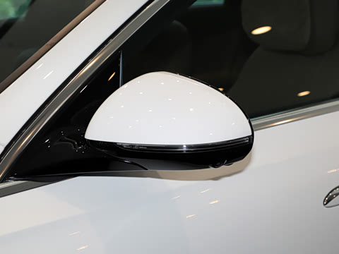 2026�� �Ŀ� E 260 L
