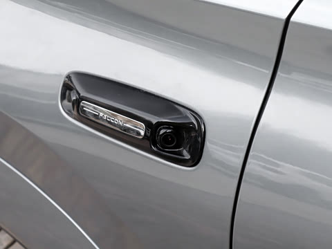2027�� 2.0T �Զ�������ӥ500��
