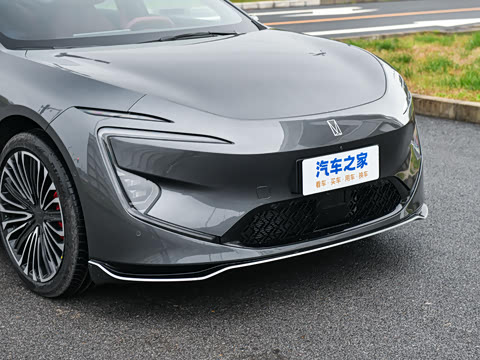 2026�� Ultra ���̰�