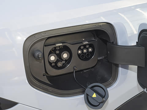 2026�� ���� 1704 Max �콢��