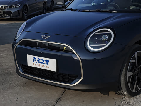 2024�� 452km COOPER SE ������