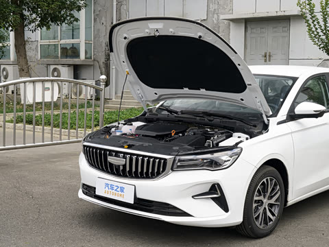 2027�� ���� 1.5L CVT������