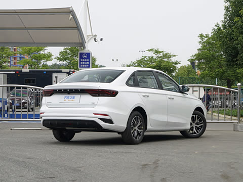 2027�� ���� 1.5L CVT������