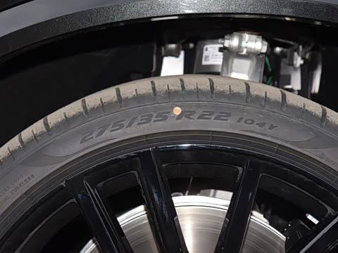 2026�� �Ŀ� xDrive 40Li ������M�˶���ҹ��װ