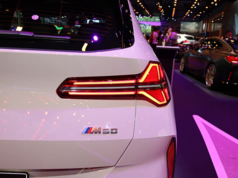 2025�� M50 xDrive