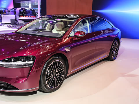 2026�� ���� Ultra ���� 53kWh (896�߼����״