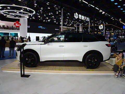 2025�� 380TSI ����R-LineѲ�� ������