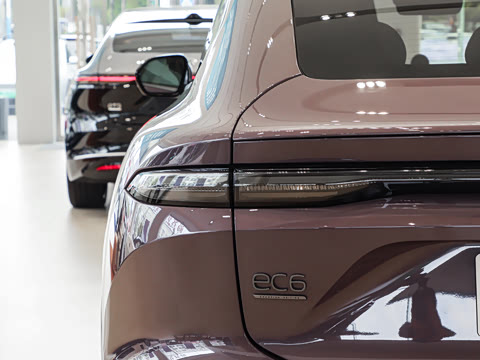 2025�� �ھ������ 100kWh