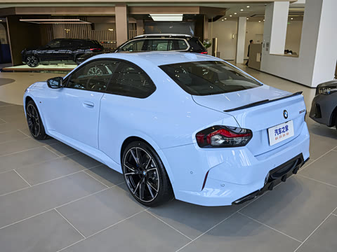 2026�� M240i xDrive