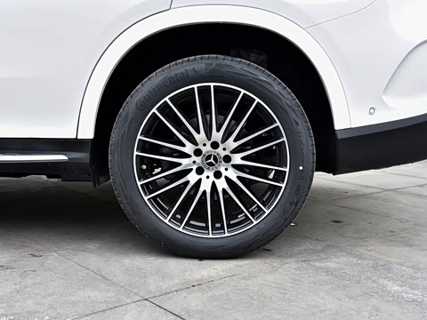 2026�� GLC 300 L 4MATIC ������