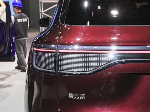 2025�� ���� Ultra�� 53.4kWh 6���� (896�߼����״
