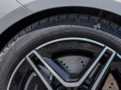 2025�� CLA 260 4MATIC ��ذ�