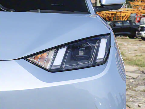 2025�� �Ǽݰ� 405km ���ڰ�