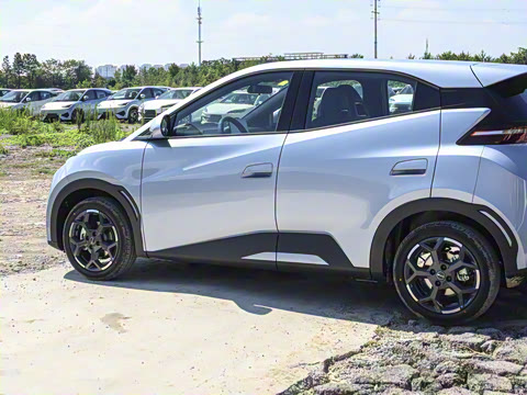 2025�� �Ǽݰ� 405km ���ڰ�