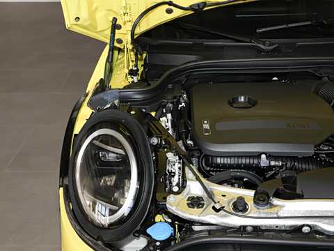 2025�� JOHN COOPER WORKS