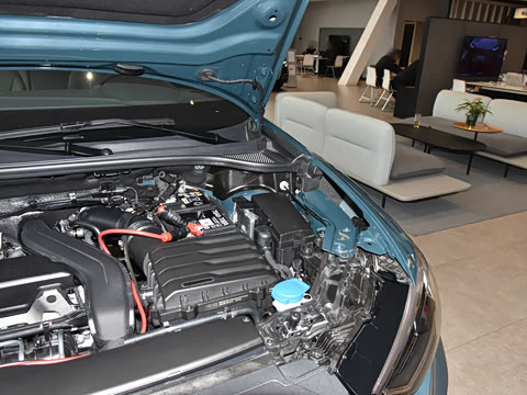 2025�� quattro 45�����ذ� 35TFSI  ��ȡ������