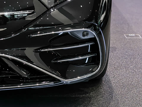 2025�� 500 4MATIC