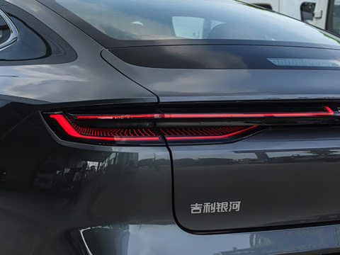 2025�� 130km EM-i ������