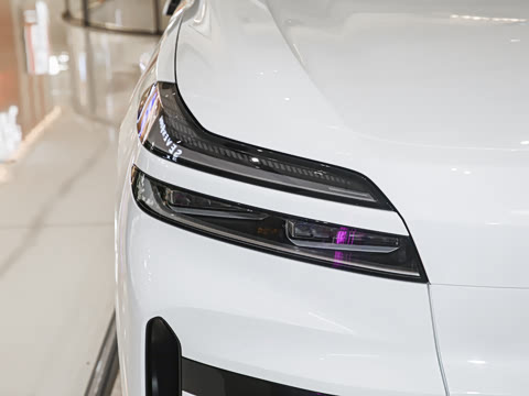 2025�� Pro ������