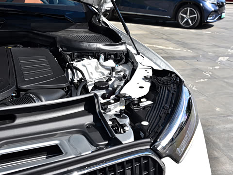 2026�� GLC 260 L 4MATIC �����