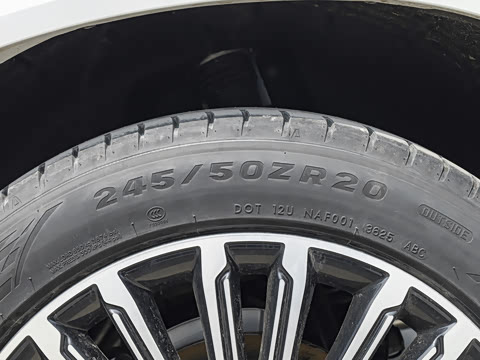 2026�� 1.5T 210KM������