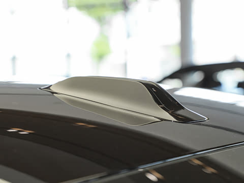 2026�� 740Li ��Ӱ��ذ� M���ܰ��˶���װ